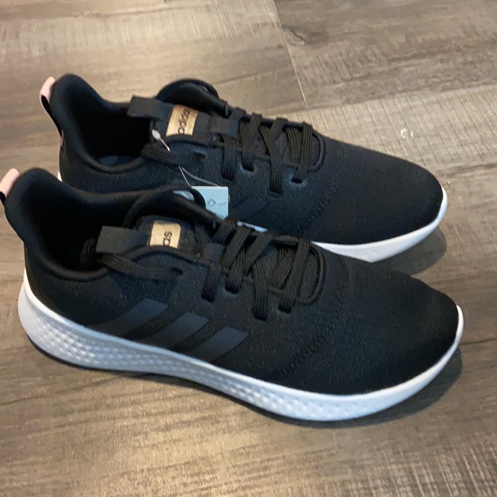 New in box adidas puremotion cloudfoam sneakers size 7.5